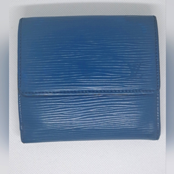 --SOLD-- Louis Vuitton compact refurbished LV Wallet - Picture 1 of 11